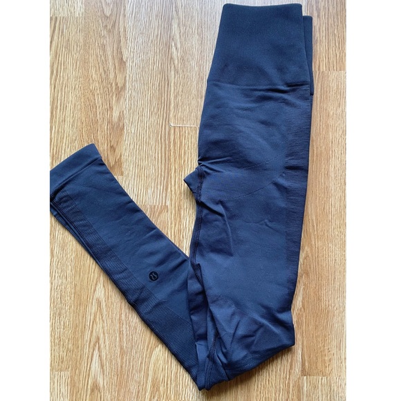 Lululemon Zone In tight - Picture 6 of 11